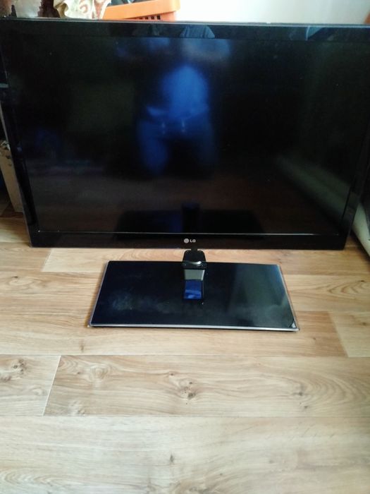 Телевизор LG б/у в рабочем виде и состоянии