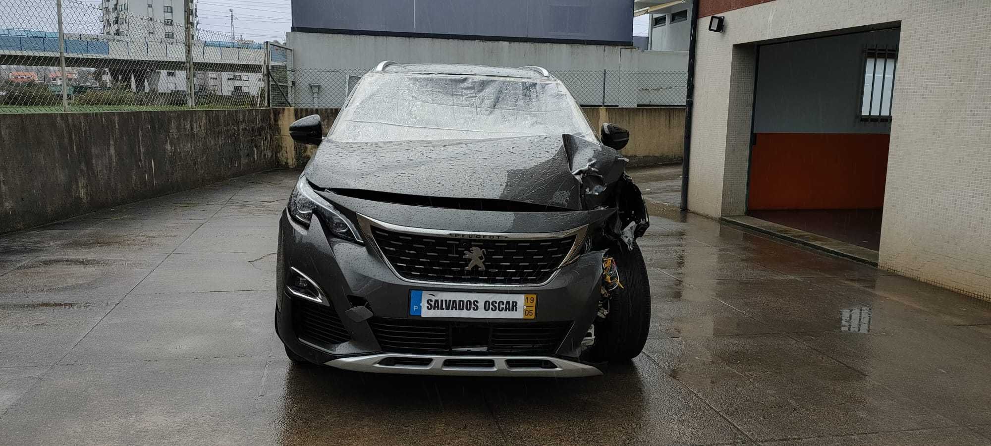 PEUGEOT 5008 II 1.5 BlueHDi Diesel 7 LUGARES