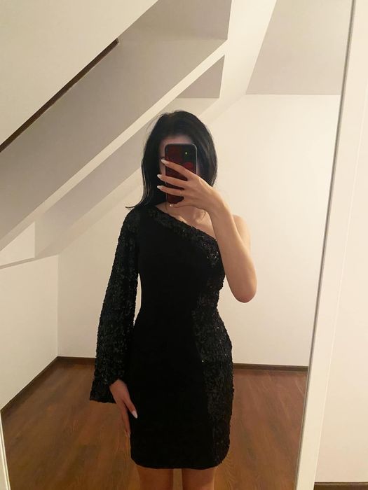 Czarna piękna sukienka cekinowa Antonella Lou xs