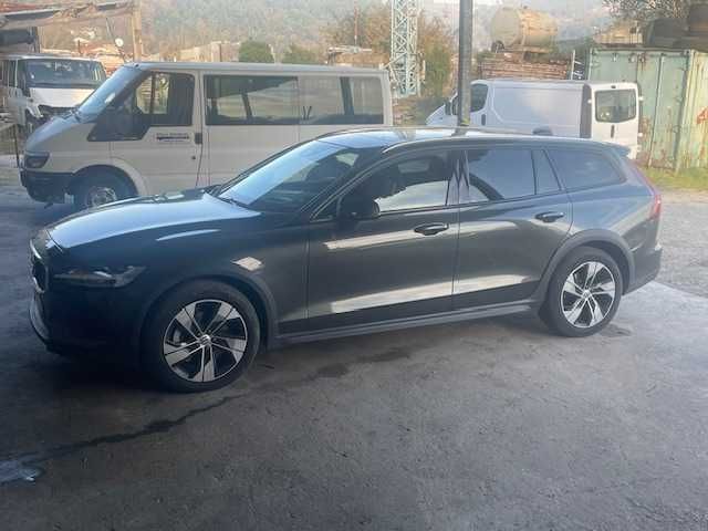 Volvo V60 Cross Coutry