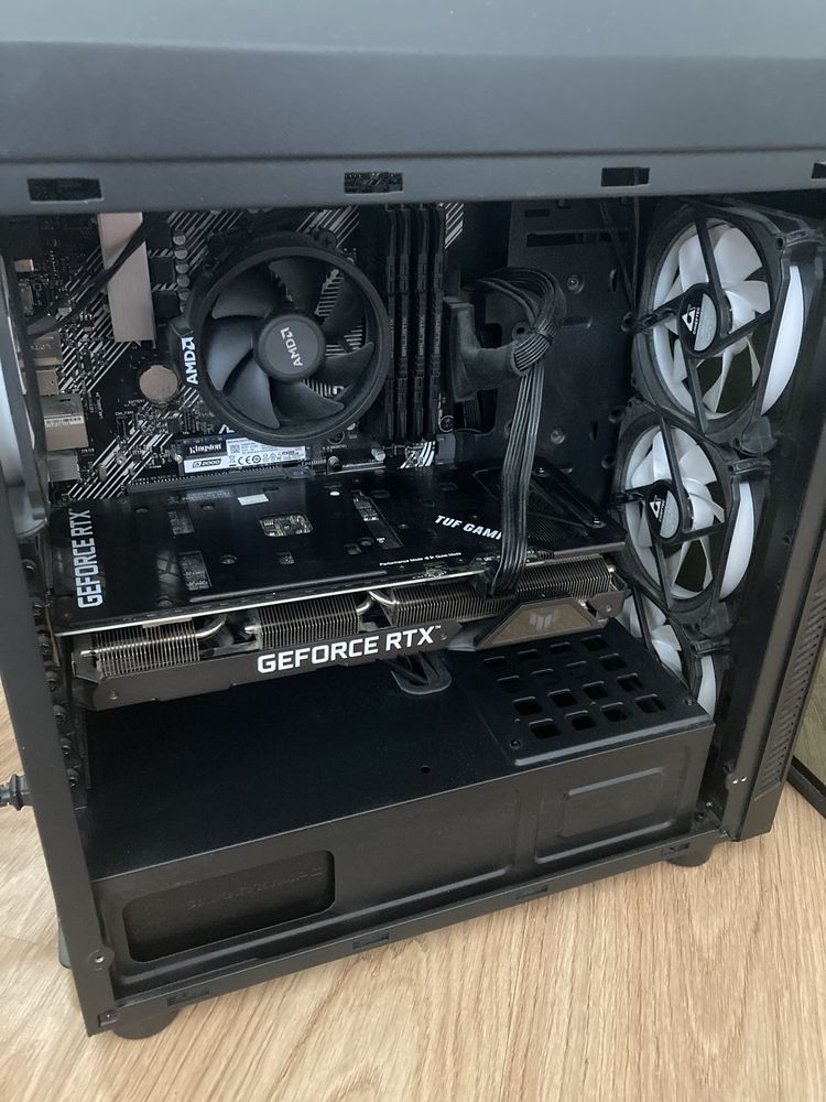 Komputer stacjonarny / NVIDIA GeForce RTX 3060 Ti