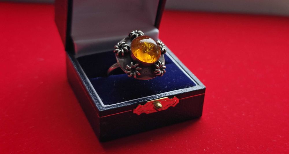 Stary PRL pierścionek Bursztyn Inkluzja  Warmet Orno ?? Unikat