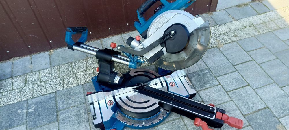 Ukośnica erbauer emis216s-18li pilarka kątowa