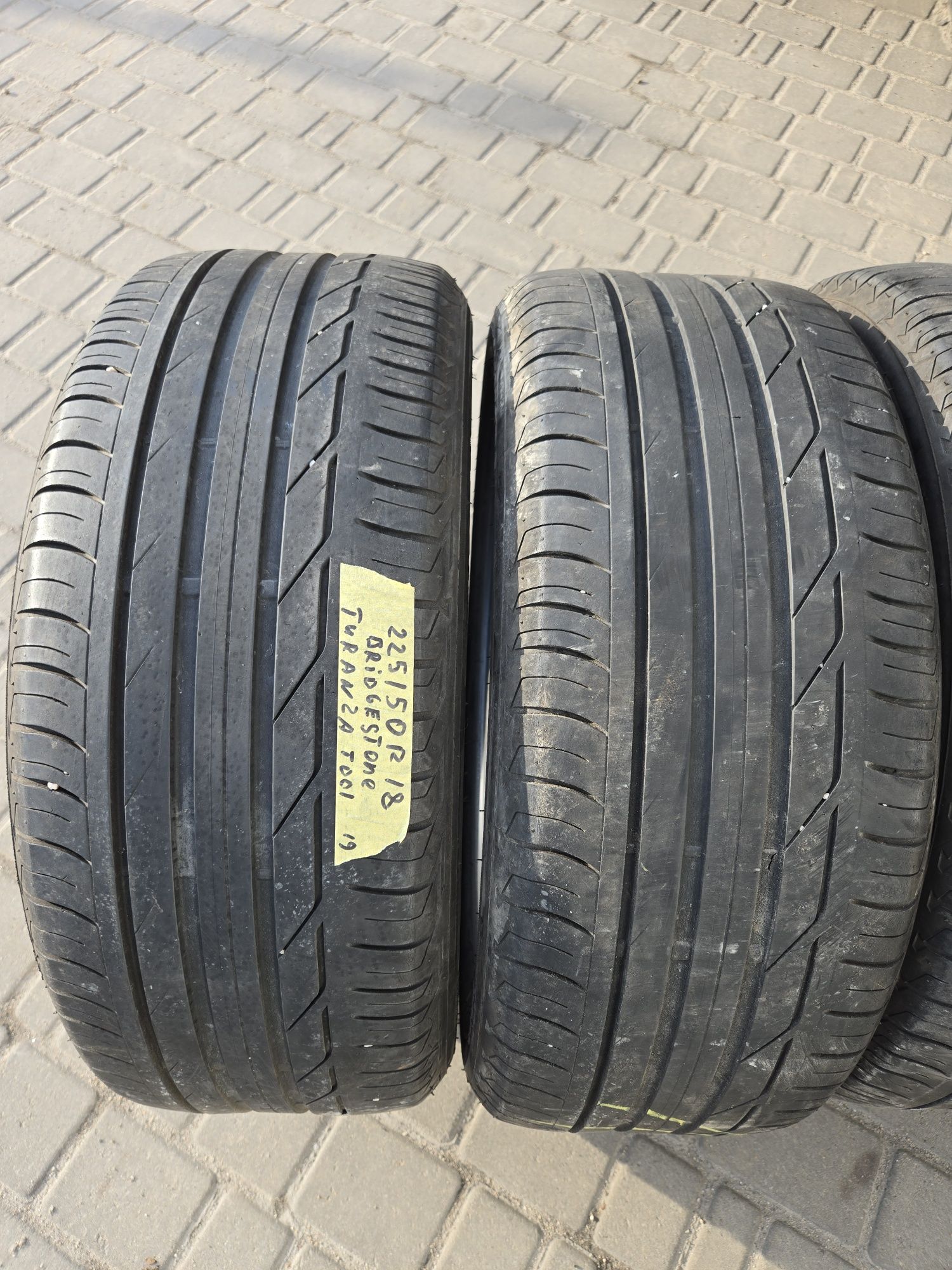 225/50R18 Bridgestone Tesla model 3 235/45 18 Склад