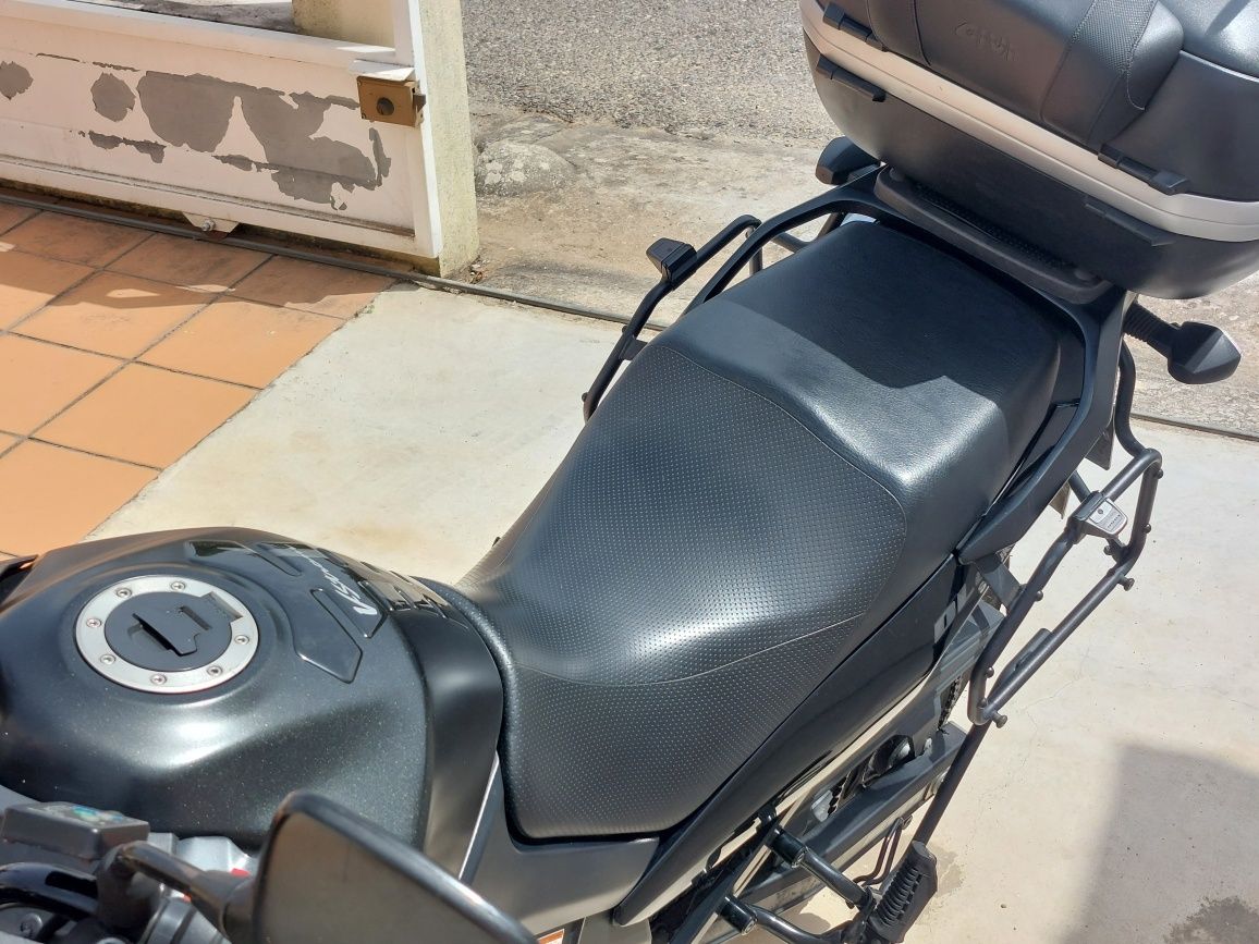 Suzuki V-strom 650