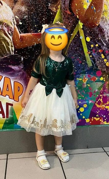 Святкова сукня для дівчинки