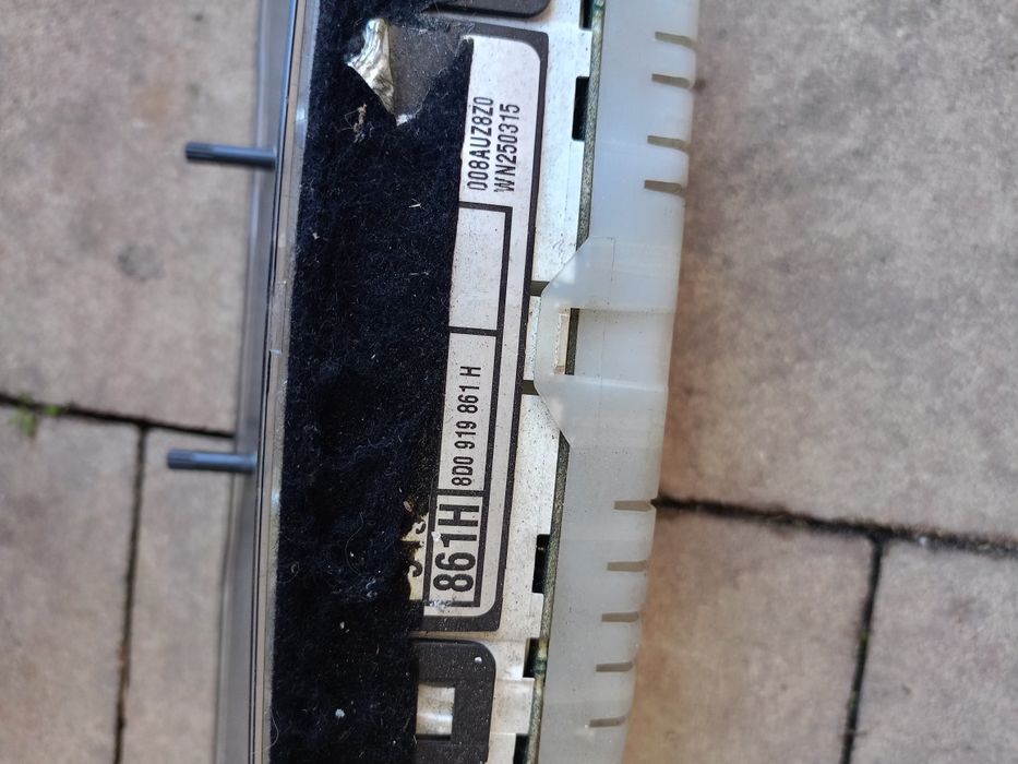 Licznik audi a4 B5 lift 1.8 benzyna 8d0919.861h