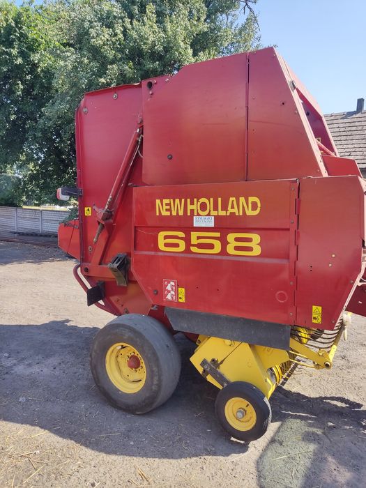 Prasa new holland 658