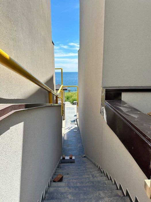 1 комнатная студия 30 м2 Первая линия моря Свое Отпление ЖК Авиньон