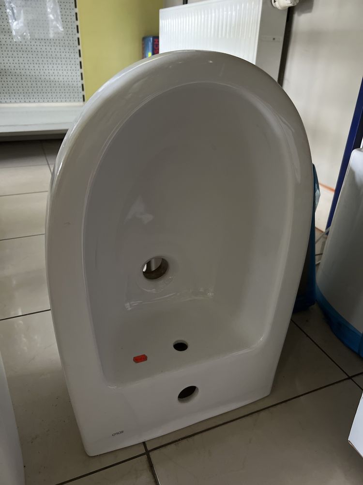 Bidet wiszacy Roca Koło