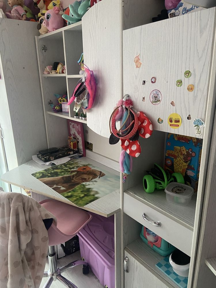 Sprzedam meble z wyposażeniem