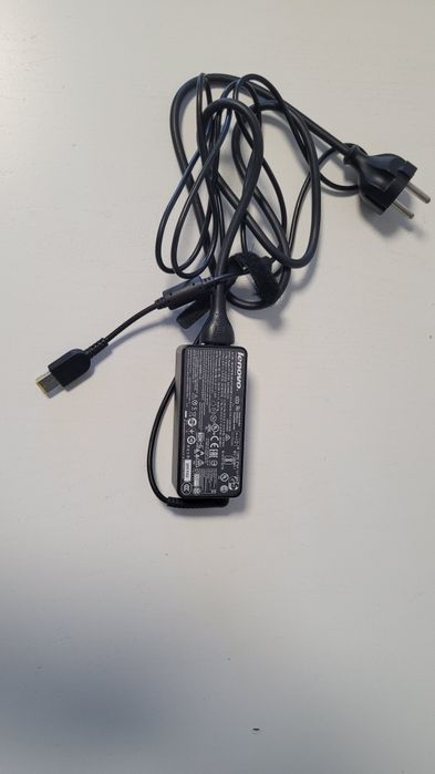 Ładowarka do laptopa Lenovo