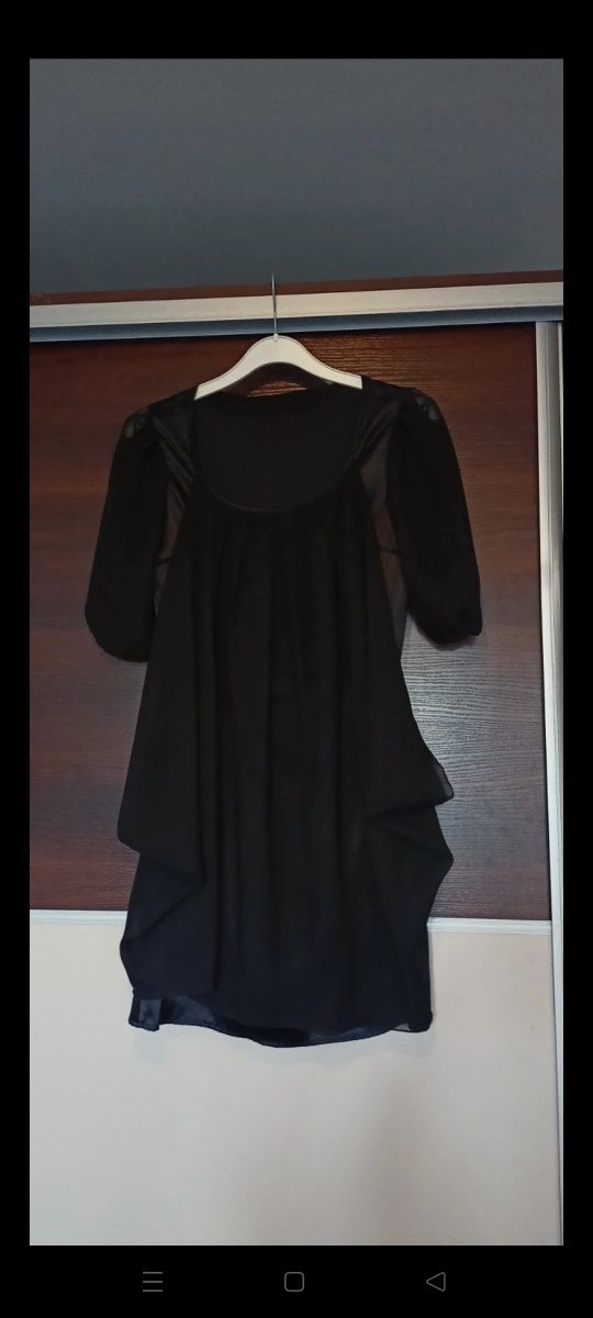 Sukienka czarna z satyną