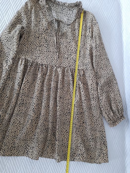 Sukienka Shein beżowa