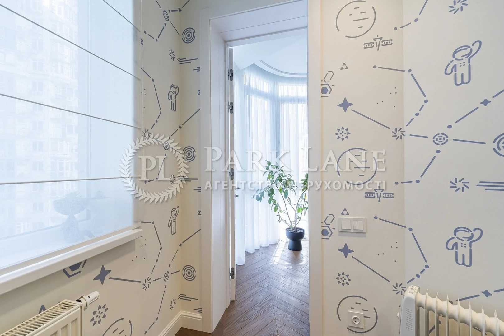 Дуже гарна 3к. квартира! Новый будинок закрита теріторія ЖК біля парку