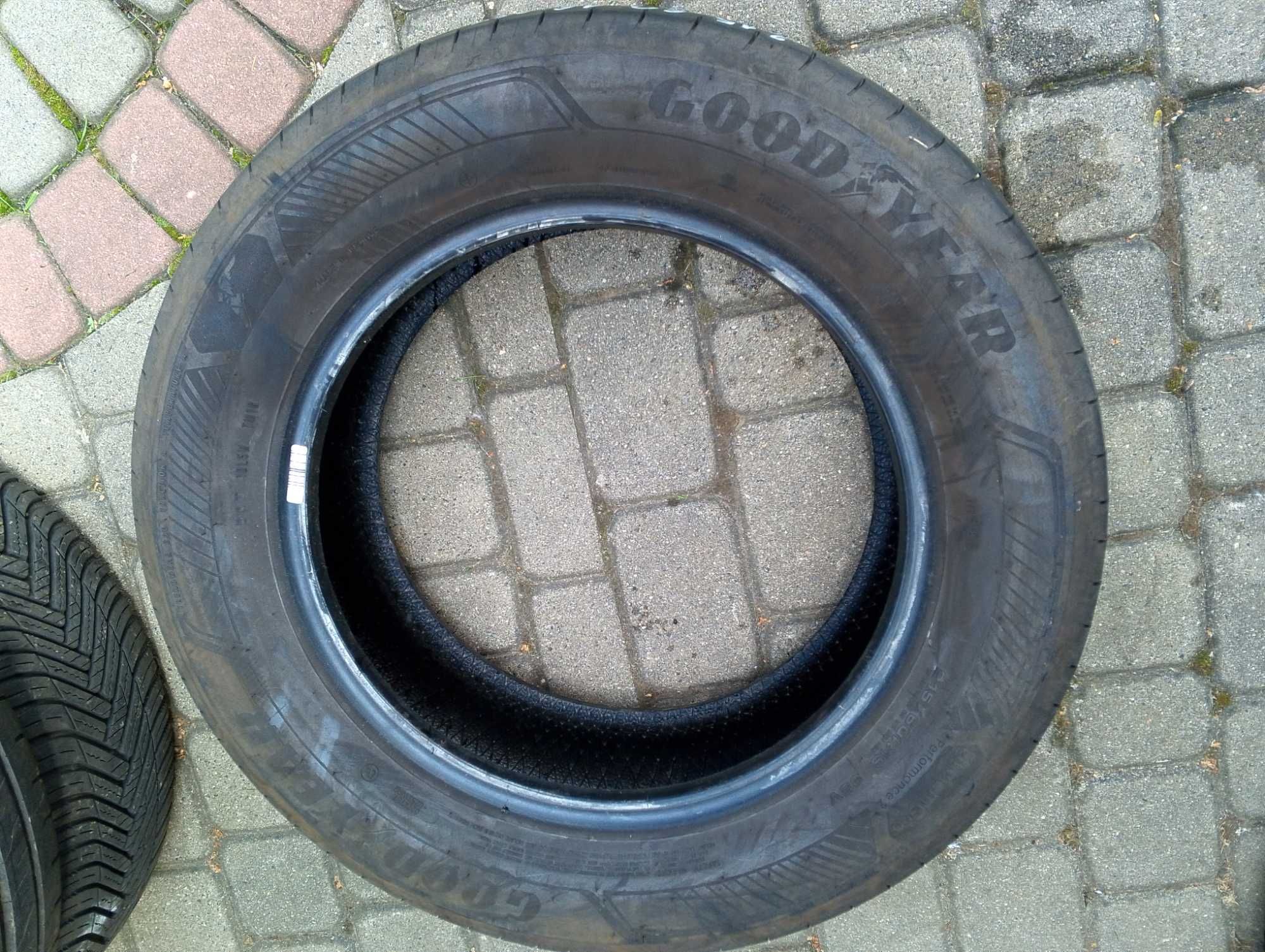 opona 1szt.215/60/16 Goodyear Effictient grip 2023 rok