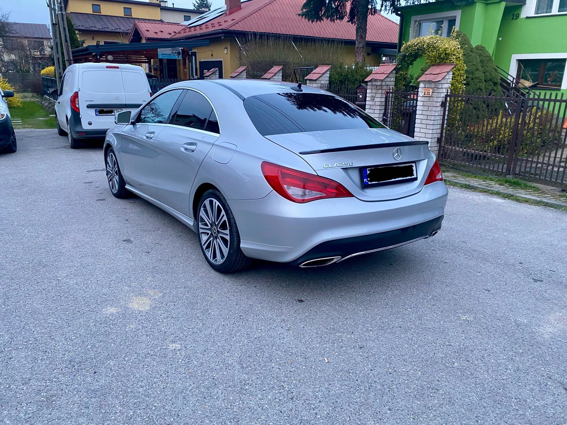 Mercedes-Benz CLA 250