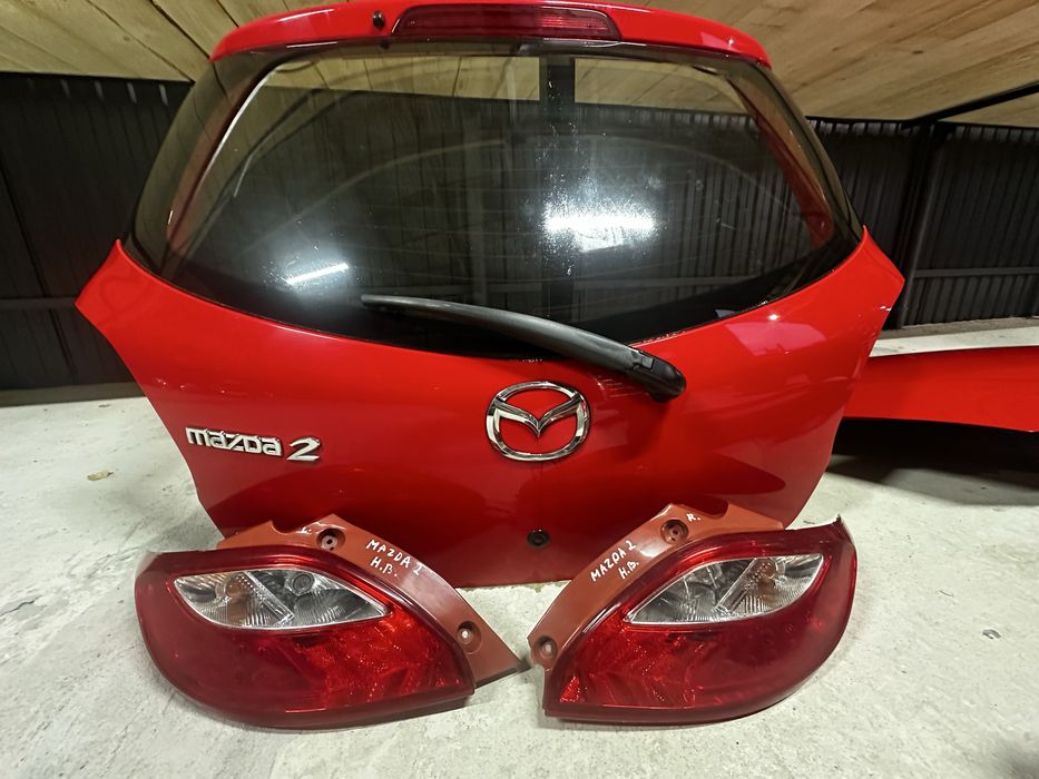 Ляда кришка багажника кляпа mazda 2 мазда