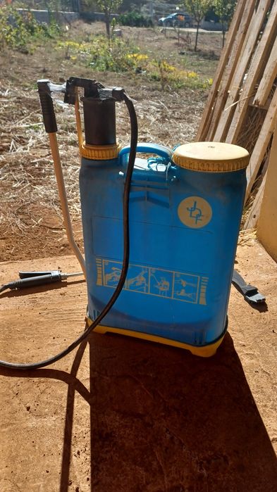 Pulverizador em muito bom estado