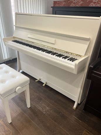 Піаніно біле чорне сіре патіна  фортепіано petrof weinbach