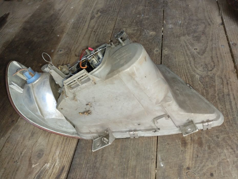 Ліва фара передня Мерседес Віто 638 Valeo б/у з Німеччини