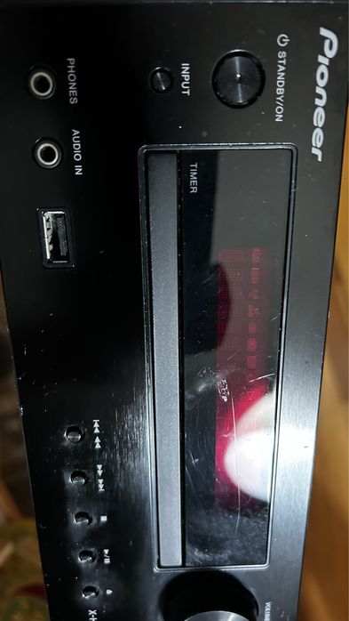 Sistema de som / aparelhagem com leitor de CD da marca PIONEER X-HM21