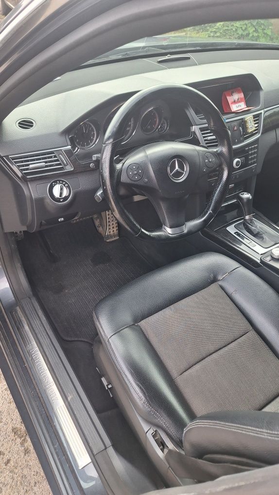 Vendesse Mercedes e250