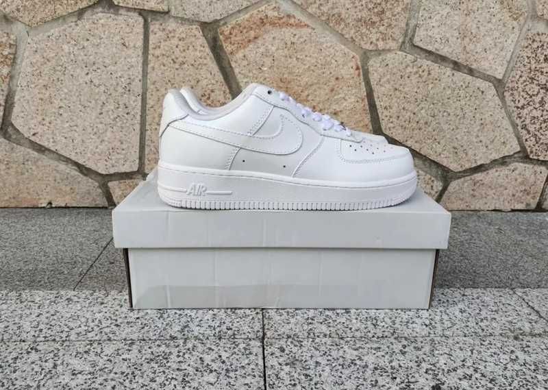 oryginale Nike Air Force 1 Low '07 White 37.5