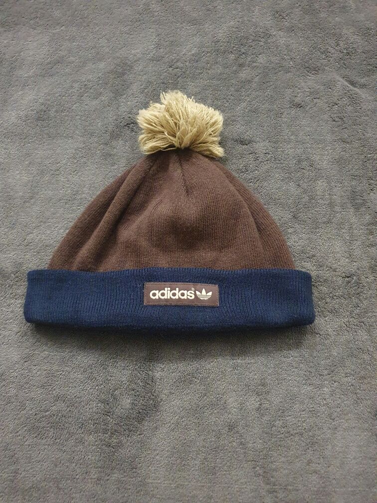 зимняя шапка adidas на 7 8 9 10 11 12 лет
