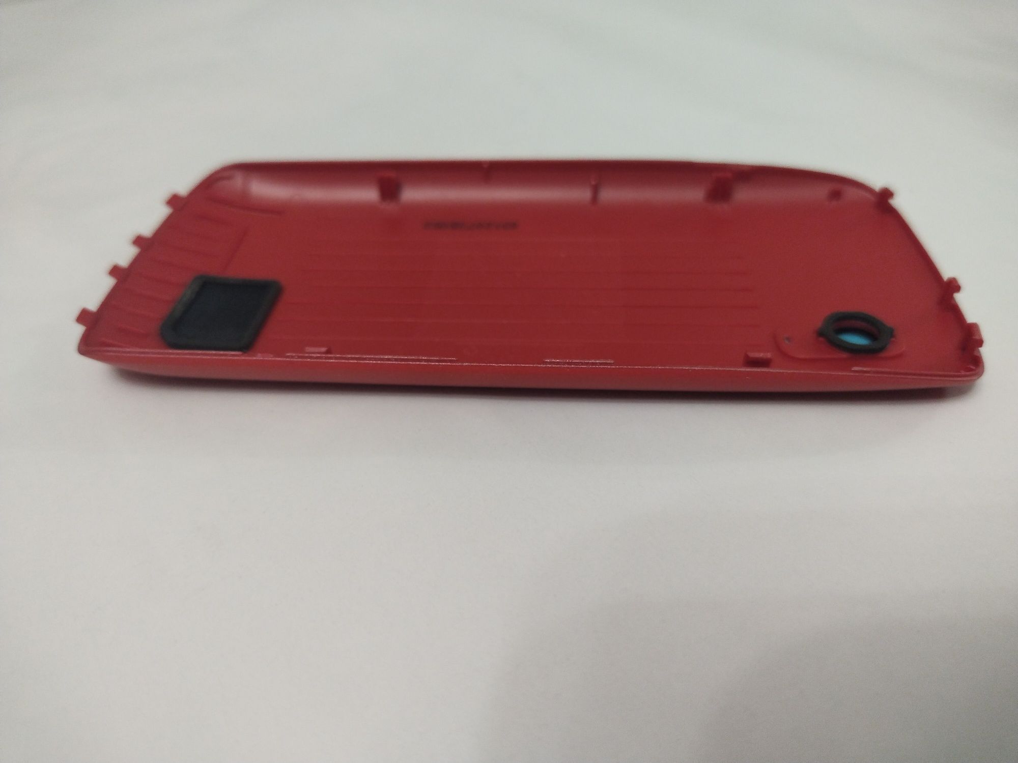 Крышка на заднюю часть корпуса телефона Nokia 300, на аккумулятор