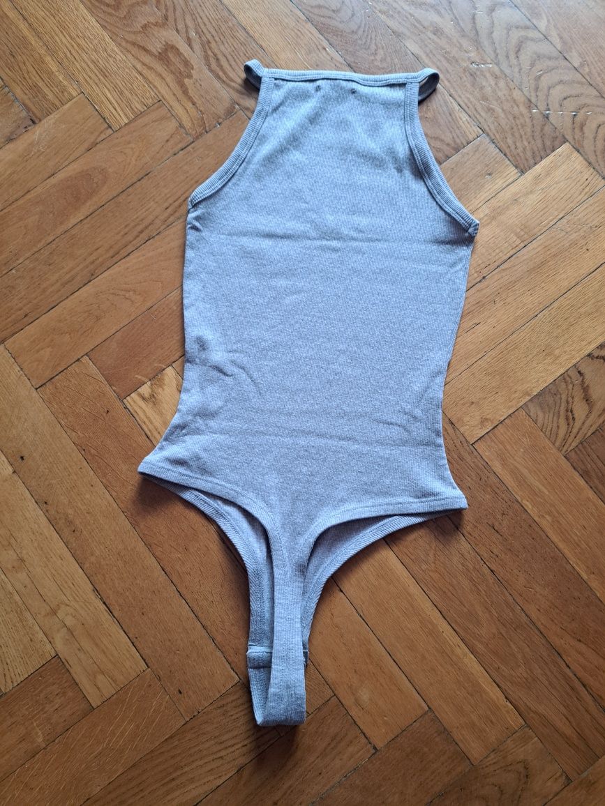Pieces szare body stringi M/38