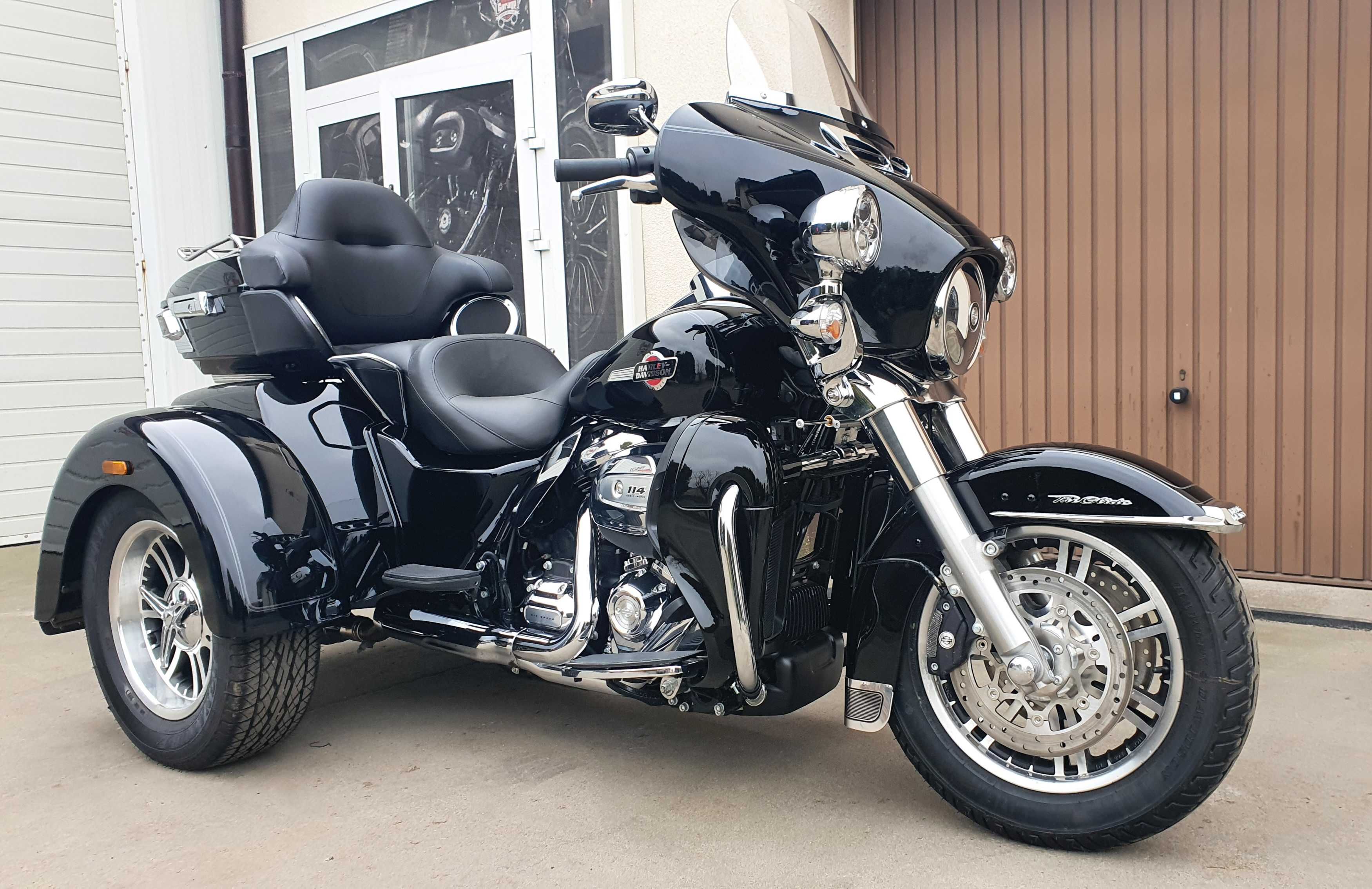 Harley Davidson FLHTCUTG Tri Glide Ultra 2022