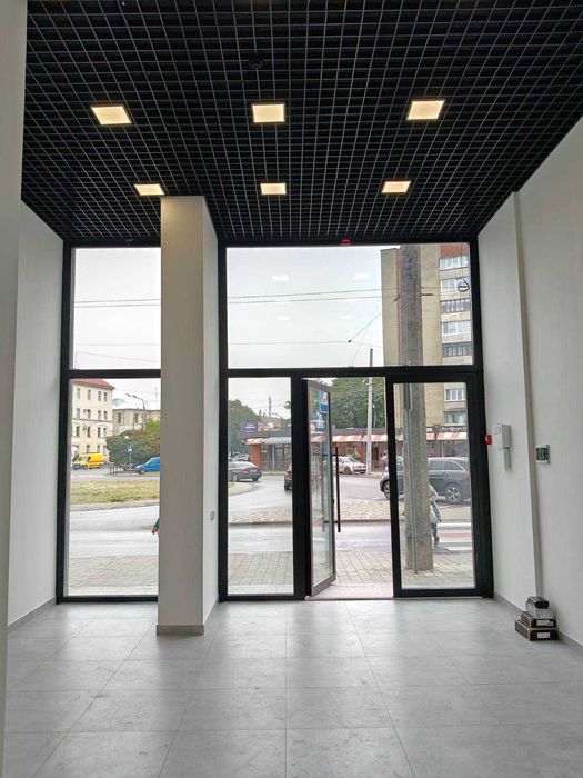 Продаж комерційного приміщення 57,3м2 вул. Вовчинецька 55