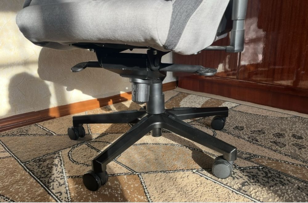 Крісло для геймерів GT Racer X-8005 Light Grey/Black Suede