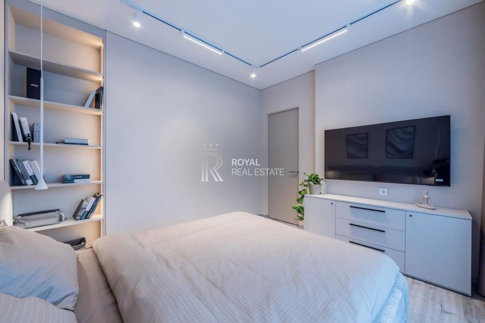 Продаж квартири Київ 2к 43м2 ЖК Новопечерська Вежа вул Михайла Бойчука