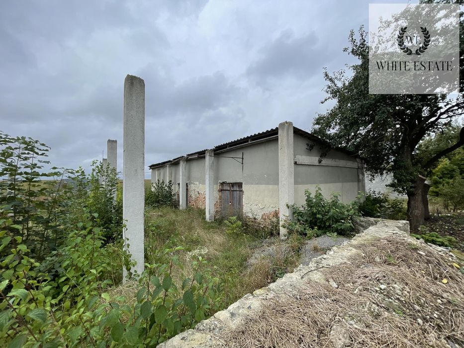 Продаж склад на ділянці 14 соток