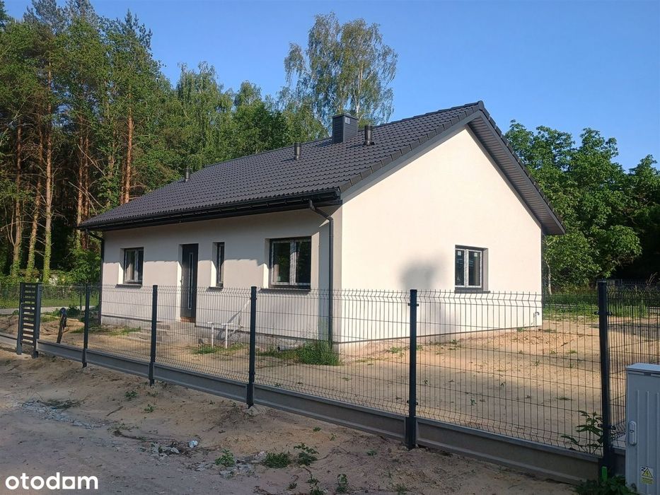 Energooszczędny dom przy lesie