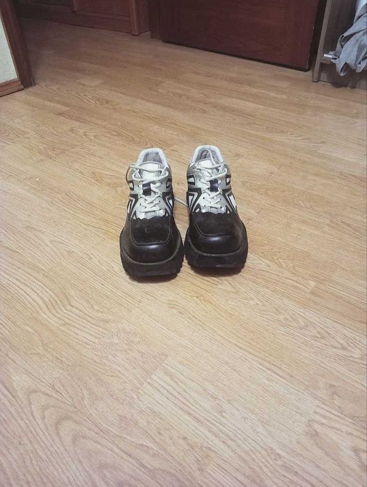 Туфлі ботінко кросовки