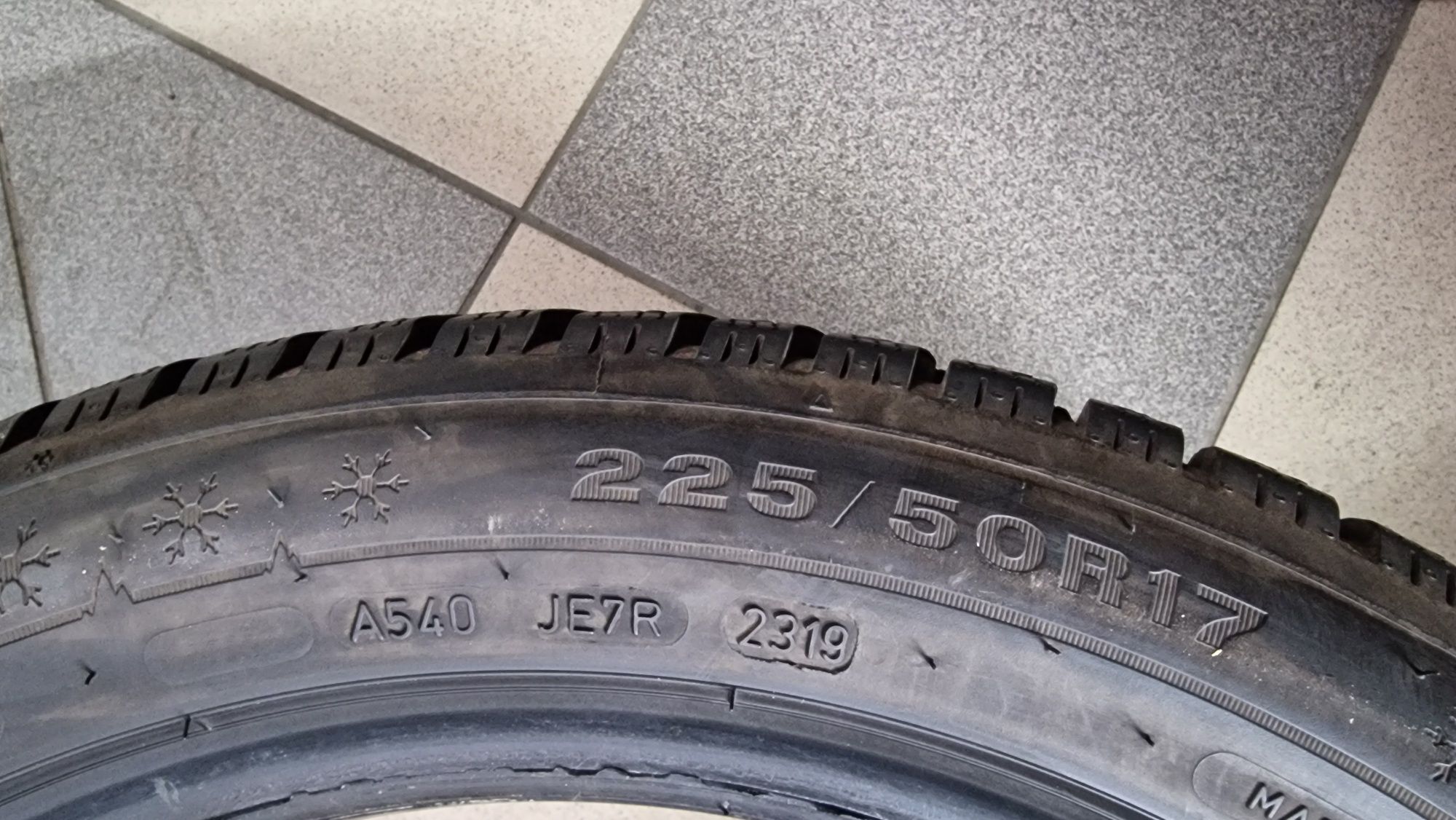 Opona Zimowa Dunlop Winter Sport 5 225/50R17 ,2319 1sztuka