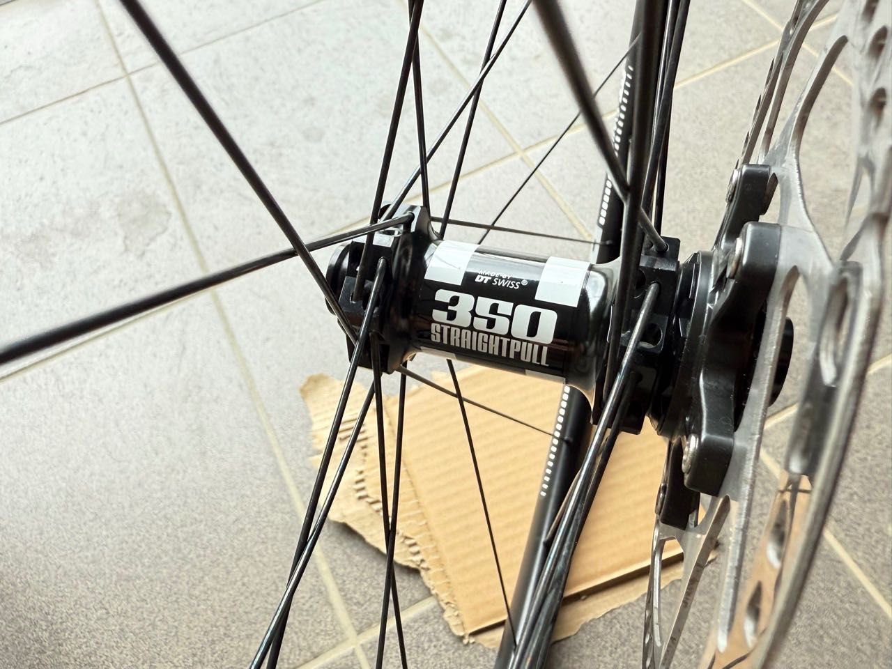 Koła DT Swiss 350 Straightpull CL R500 DB 1735g szosa gravel cross