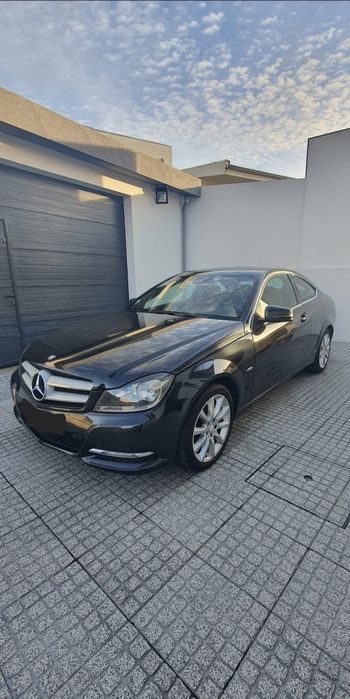 Mercedes Benz C220 Coupê Nacional