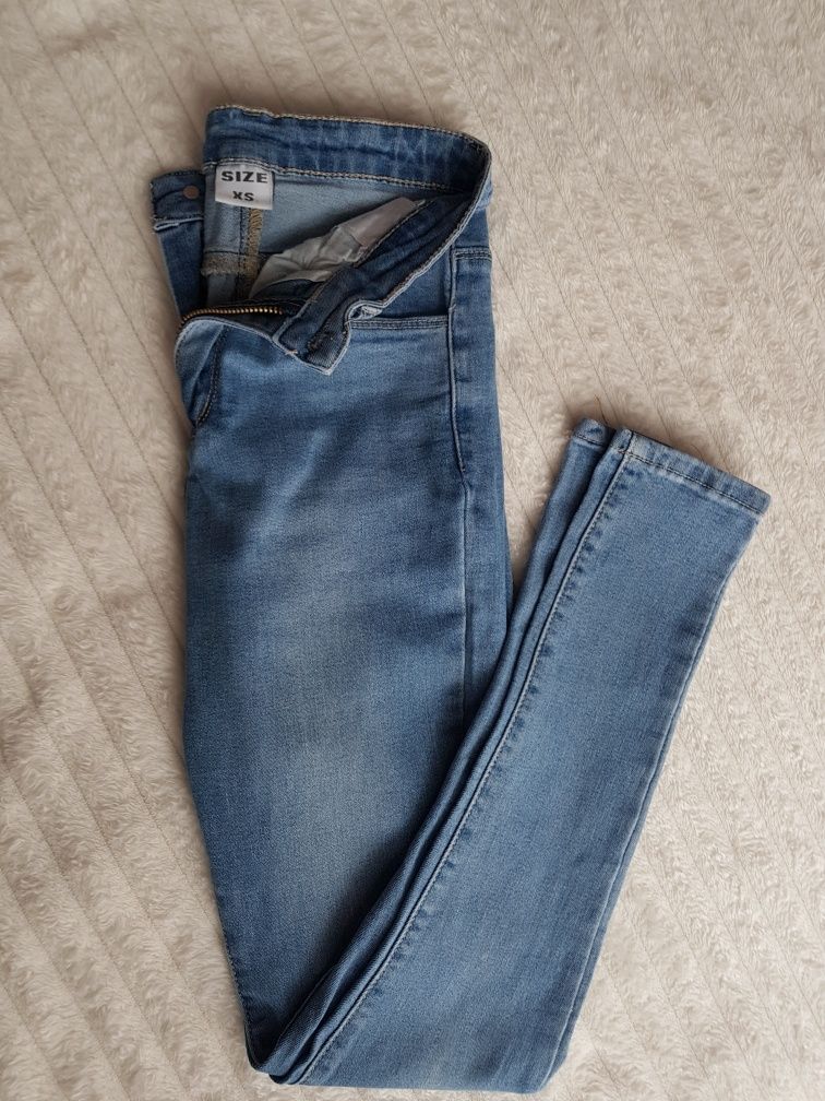 Spodnie jeansy rurki XS