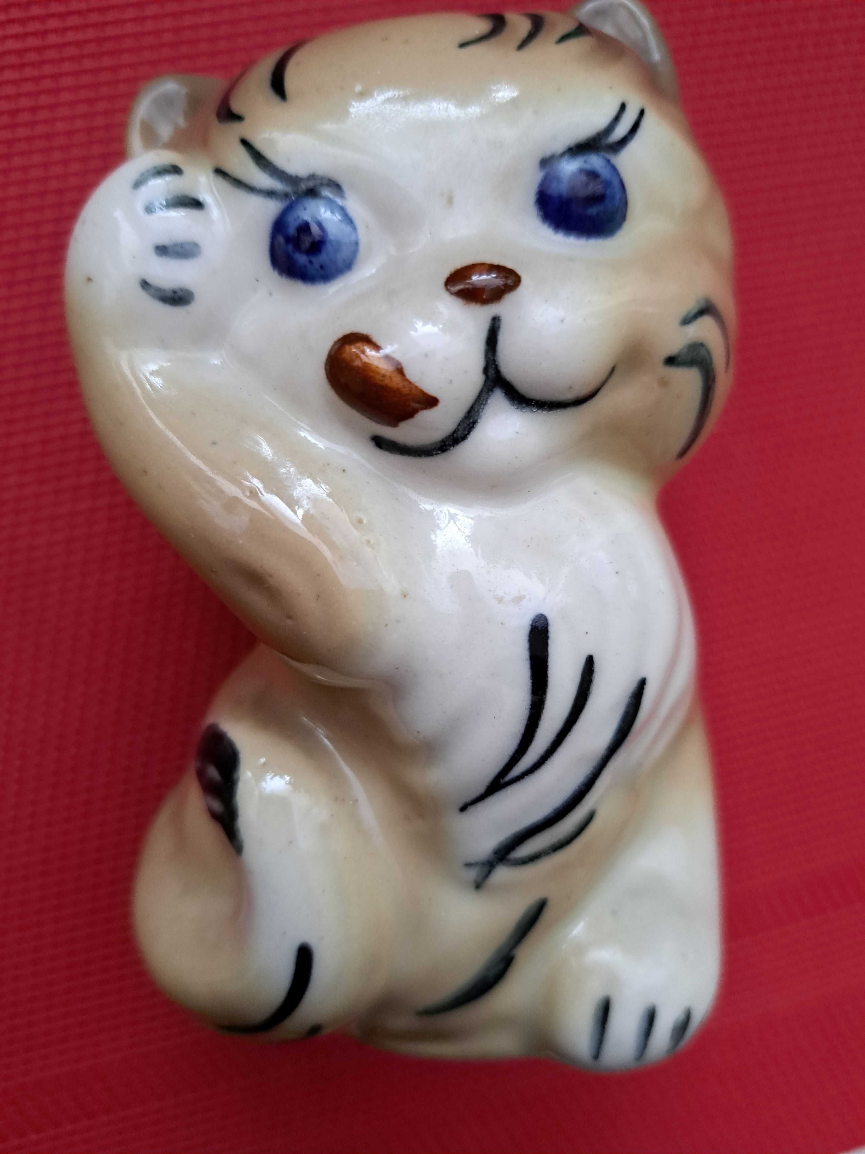 Piękna niespotykana porcelanowa figurka kota z PRL