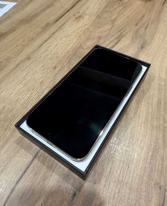 Продам iPhone 13 Pro Max 256