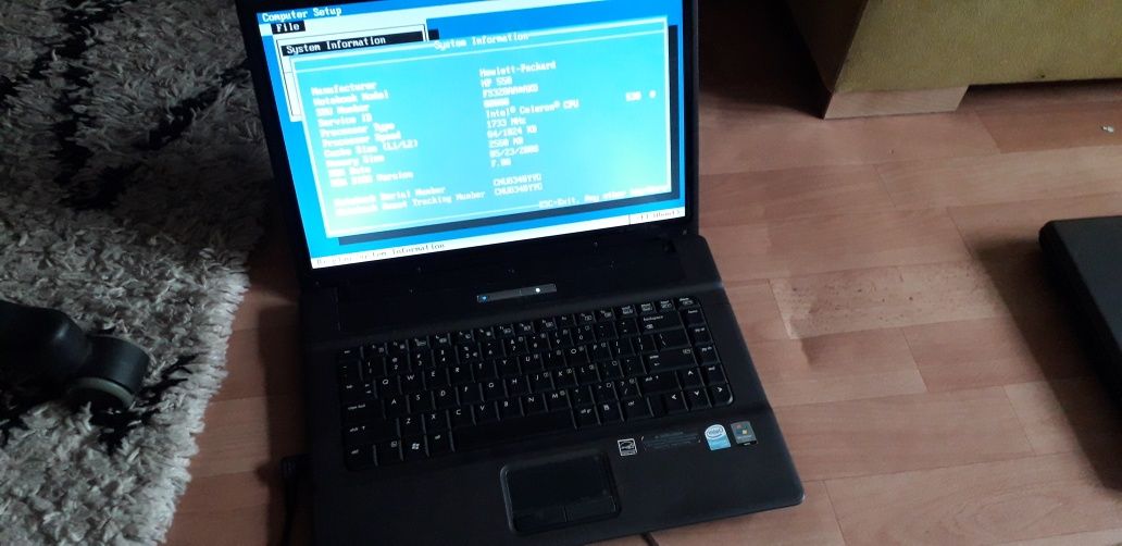 4 Laptopy Hp550 sprawne  bez hdd i baterii celeron tam 2.5gb okazja!