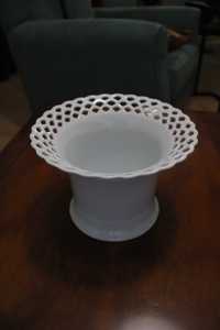 Vaso branco de cerâmica