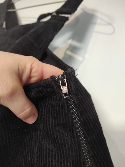 Sztruksowe ogrodniczki spódniczka