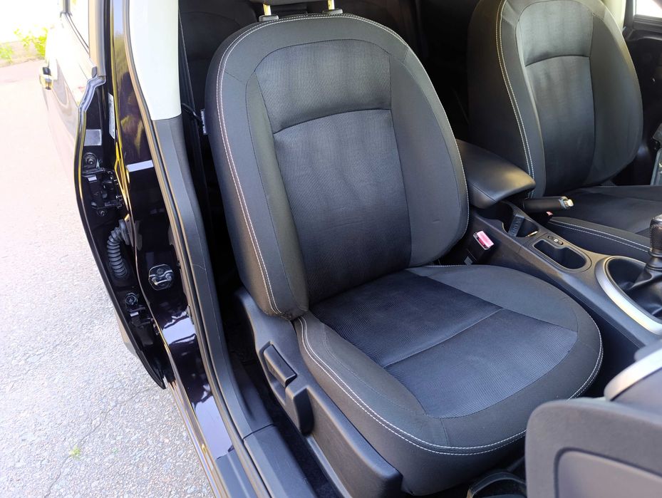 Ніссан Кашкай Nissan Qashqai 2011 рік