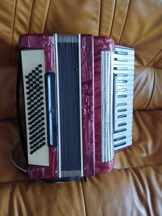 Akordeon 80 basowy