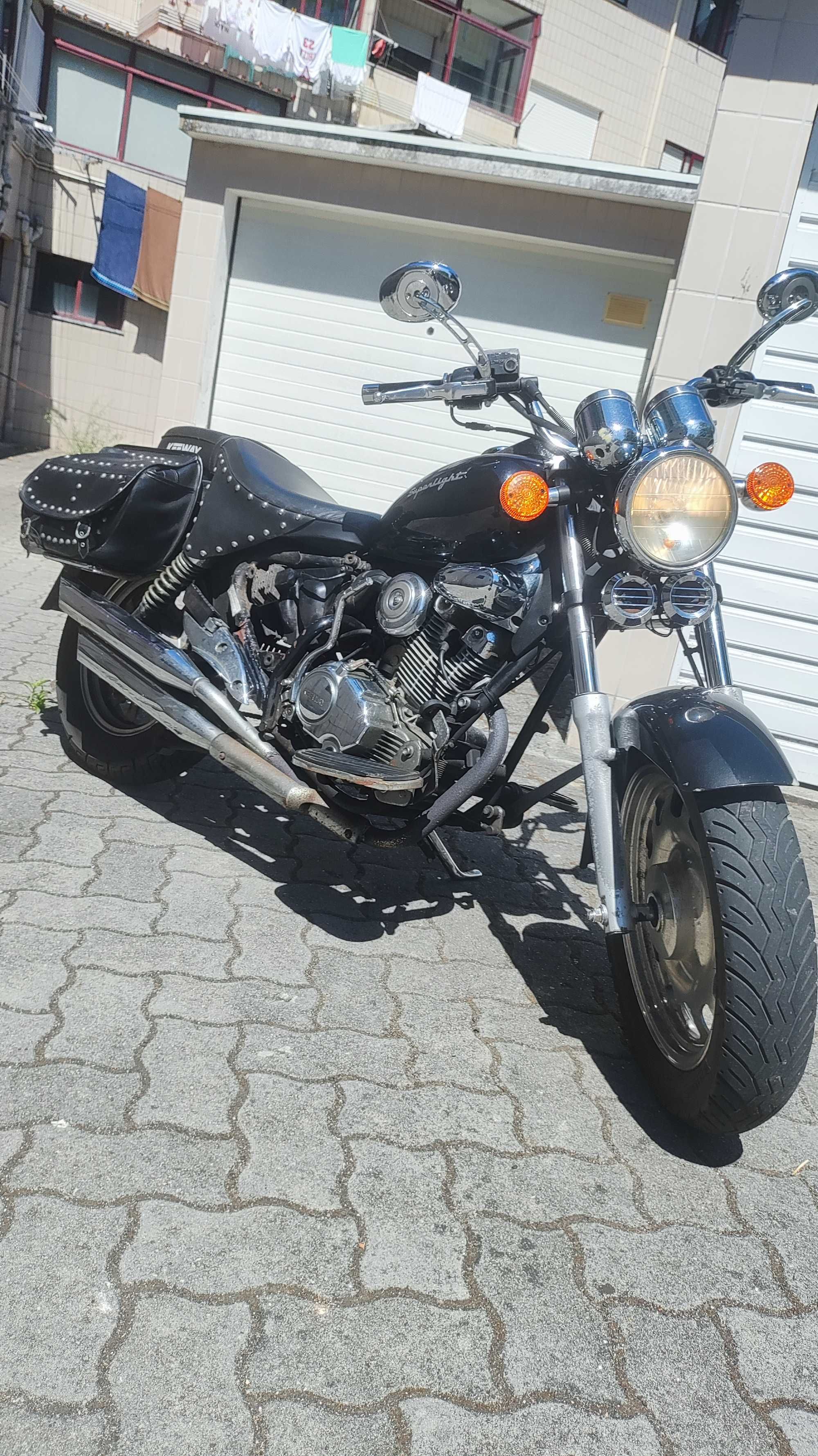 Keeway Superlight 125